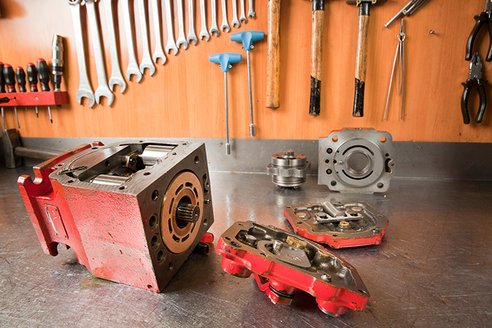 Hydraulic-Pump-Motor-and-Servo-Valve-Repair